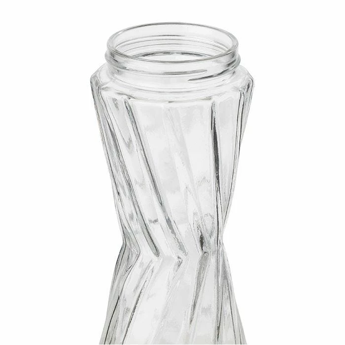 More Birds® Bohemian Glass Hummingbird Feeder With Bee Guard Nectar Ports - 20 Oz - Red 4 More Birds® Bohemian Glass Hummingbird Feeder With Bee Guard Nectar Ports - 20 Oz - Red - Image 4