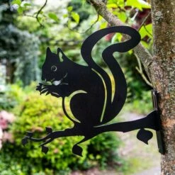 Metal Silhouette - Squirrel